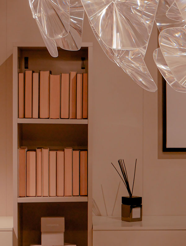 Glass Chandelier - obrazek 4